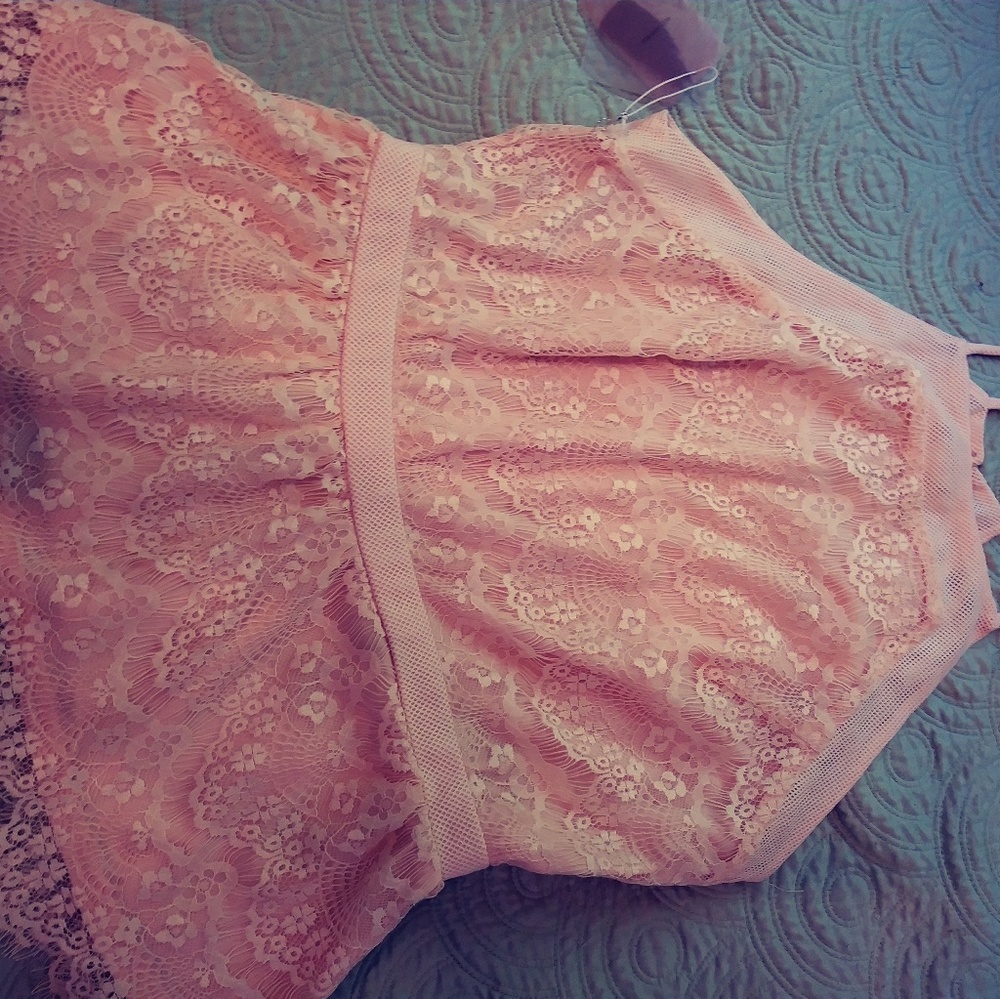 Halter type top